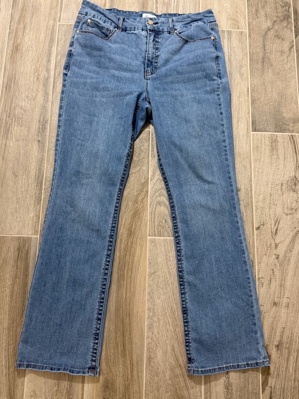 Seven7 Women's Straight-Leg Denim Jeans in Blue Size 14